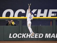 Dopo aver derubato le risorse umane, Evan Carter spinge i Rangers a una rivincita contro i pirati