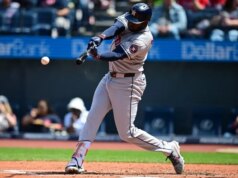 Yordan Alvarez segna per primo, Astros esclude i Guardiani