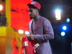 Tracker commerciale: i capi si spostano per prendere CB Mansoor Delane No. 6