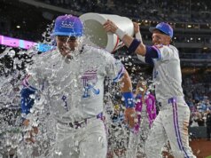 I reali tentano di creare vapore contro gli angeli