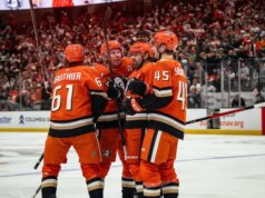 I Geese si riprendono due volte e ribaltano gli Oilers all’OT portandosi in vantaggio per 3-1