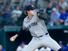 Cam Schlittler stupisce ancora mentre gli Yankees tengono a bada i Rangers