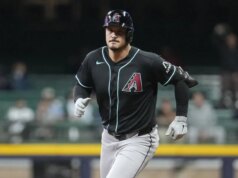 I Diamondback scavano da un piccolo buco e sopraffanno i Brewers