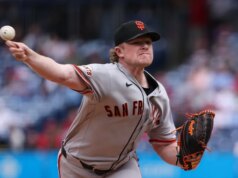 I Phillies segnano due volte al nono posto per stordire i Giants in Gara 1 di DH