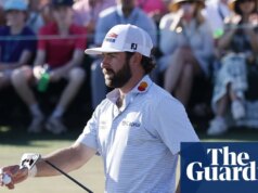 Cameron Younger interpreta Rory McIlroy con il branco alle calcagna per il finale del Masters