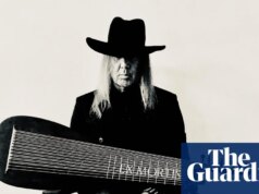 ‘Deve essere forte’: la missione individuale di Jozef Van Wissem per far suonare di nuovo il liuto