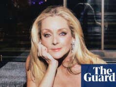“Che spettacolo da brividi!” Jane Krakowski su Ally McBeal – e sulla vita da più grande ladra di scena del mondo