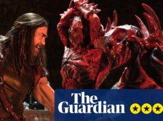 Recensione di Deathstalker: rivisitazione ridicolmente divertente della stupidità di spade e stregoneria degli anni ’80