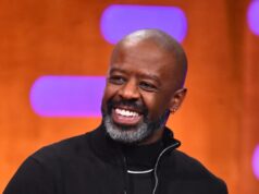 Adrian Lester rivela “conversazioni” sul ritorno del movie poliziesco della BBC Hustle