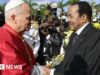 Il Papa senza mezzi termini cube al Camerun di sradicare la corruzione per trovare la tempo