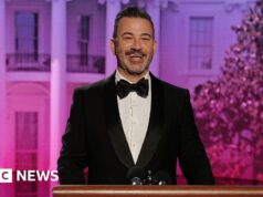 L’autorità di regolamentazione statunitense rivederà le licenze di trasmissione della Disney dopo la battuta di Jimmy Kimmel su Melania Trump