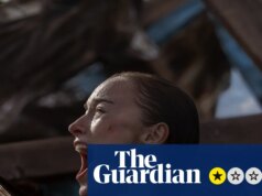 Recensione Thrash: il thriller sullo squalo maledetto affonda come una pietra su Netflix