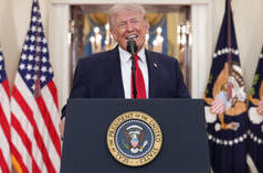 I democratici portano Trump in tribunale per i limiti al voto