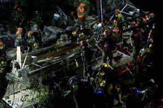 Massicce manifestazioni notturne in tutto l’Iran mentre la guerra entra nella sesta settimana (VIDEO)