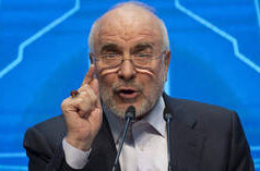 L’Iran difende i limiti al passaggio dello Stretto di Hormuz