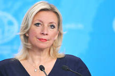 Uomo arrestato per la duplicate della porta di Auschwitz in una città tedesca – media