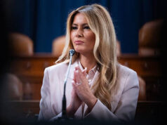 Melania Trump critica Jimmy Kimmel per la battuta sulla “vedova” (VIDEO)