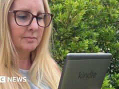 Amazon interromperà il supporto per i Kindle più vecchi, suscitando le proteste degli utenti