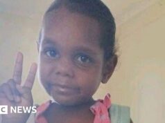 Probabilmente una bambina di 5 anni scomparsa è stata rapita da una casa nell’Outback, cube la polizia