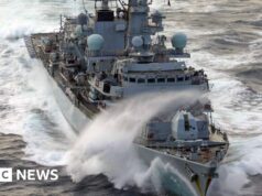 Il Regno Unito afferma che la Russia ha gestito operazioni sottomarine su cavi e condutture