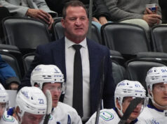 “È solo rumore”: Foote dei Canucks non si preoccupa del futuro nonostante la stagione difficile