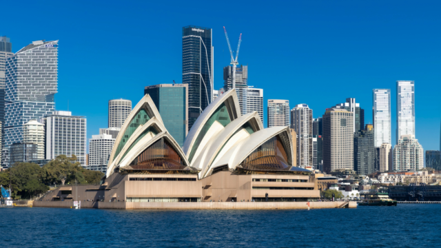 Australia_Mandates_Licences_for_Crypto_1775129780261.png