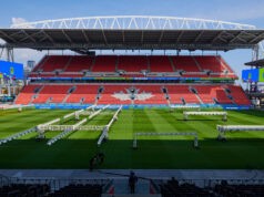 Adesivo shock: la prima partita del Mondiale del Canada contro la Bosnia costerà un bel po’