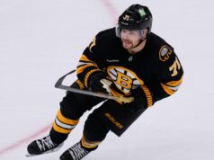 Arvidsson dei Bruins fuori per Gara 6 contro Sabres