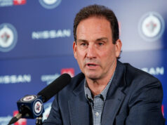 Guarda dal vivo: Arniel dei Jets e Cheveldayoff parlano per concludere la stagione