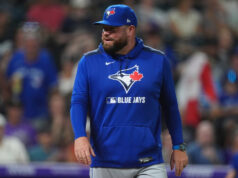 Il supervisor dei Blue Jays John Schneider è stato espulso contro i Dodgers