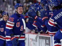 Max Plante vince Hobey Baker come miglior giocatore di hockey maschile del school