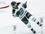 Il vantaggio della flotta Frost si sposta entro un punto dal primo posto