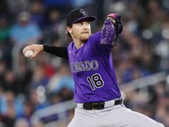 Ryan Feltner dei Rockies esce contro i Blue Jays dopo essere stato colpito dal rimontatore
