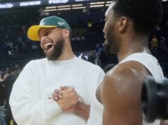 Stephen Curry ritorna per i Warriors dopo due mesi fuori per un infortunio al ginocchio