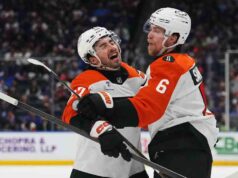 Il gol OT di Martone solleva i Flyers oltre i Bruins e mantiene viva la spinta ai playoff