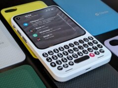 Il telefono Clicks Communicator dotato di QWERTY ottiene finalmente una information di lancio