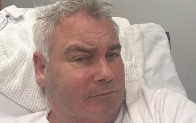 Eamonn-Holmes-in-hospital.png