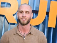 Il figlio di Tom Hanks rivela di essersi trasferito in un parcheggio per roulotte