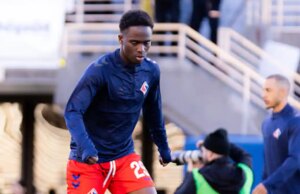 «La blessure qui fait peur à tout joueur de soccer»: la Supra entrevoit de belles chooses pour Ismaël Yeo malgré la mauvaise nouvelle