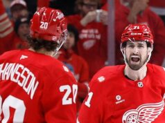 Riepilogo NHL: i Crimson Wings ottengono una vittoria chiave nella caccia ai playoff