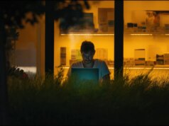 L’intelligenza artificiale può risolvere la solitudine? La risposta è… complicata