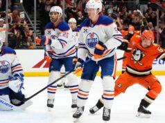 Gli Oilers affrontano il familiare deficit nei playoff contro i giovani Geese