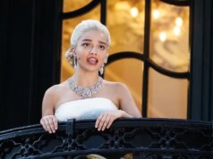 La produzione di Broadway di Evita di Rachel Zegler subirà importanti cambiamenti a causa della paura delle armi