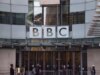 La BBC si scusa dopo aver mandato in onda insulti razzisti due volte nello stesso giorno