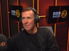 Il capo della BBC afferma che nuove informazioni hanno reso “molto chiaro” che Scott Mills doveva essere licenziato
