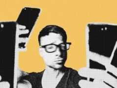 I massimalisti del tempo sullo schermo che trascorrono una quantità empia di tempo sui loro telefoni