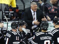 L’allenatore dei Devils Sheldon Keefe è sotto valutazione dopo la partenza di Fitzgerald