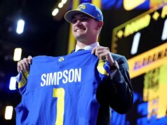 La moglie di Matthew Stafford invia un messaggio al possibile erede del marito, Ty Simpson, scelto da Rams