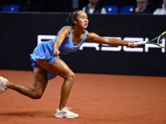 Il canadese Fernandez passa al secondo turno a Stoccarda vincendo sull’Eala