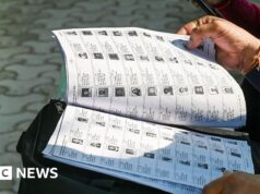 Disordini politici nello stato di confine indiano con nove milioni di persone che perdono il diritto di voto